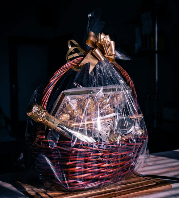 DIY Gift Baskets: How to Arrange a Gourmet Gift Basket